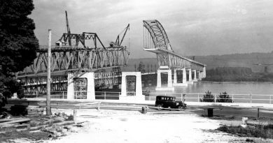 Pattullo Bridge under construction