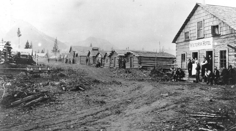 Coal Creek, B.C. looking northwest [on the] Crow's Nest Pass Railway [City of Vancouver Archives Out P1223]